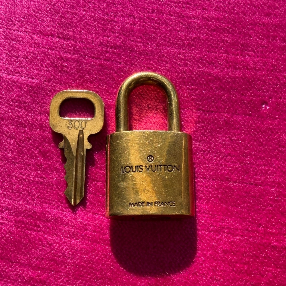 Louis Vuitton Brass Padlock and Key Set #300